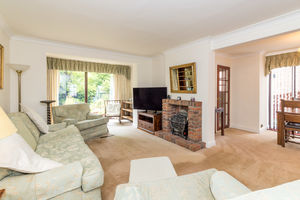Lounge- click for photo gallery